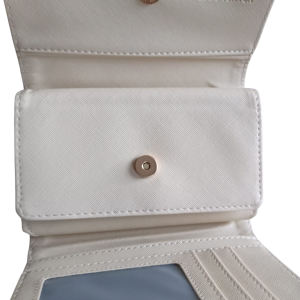 Billetera-bicolor-con-herraje-almarketchic-02 » Marketplace Colombia