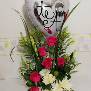 Arreglo Floral Te Amo