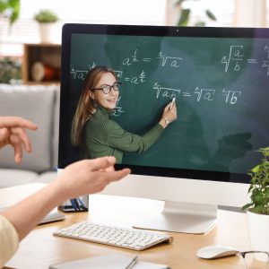 Colombia Marketplace Clases virtuales de matemáticas maria liliana gomez logo