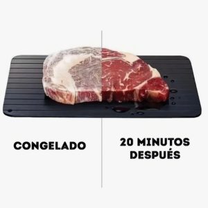 Raw Steak on a Black Cutting Board Split in Two: Left Side Labeled 'congelado' (frozen) and Right Side '20 Minutos Después' Showing Thaw Progress.